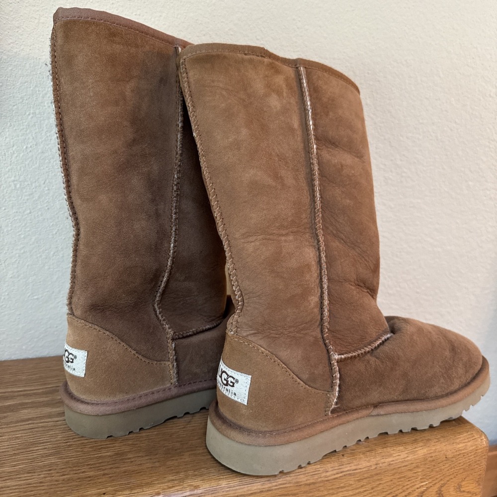 Women's Kid's UGG Chestnut Suede Classic Tall Boots Size 4 Euro 34 5229 Perfect